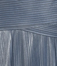 Jessica Howard Petite Size Sleeveless V-Neck Pleated Metallic Knit Gown