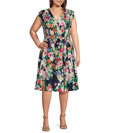 Jessica Howard Plus Size Cap Sleeve V-Neck Tie Waist Floral Pleated Dress