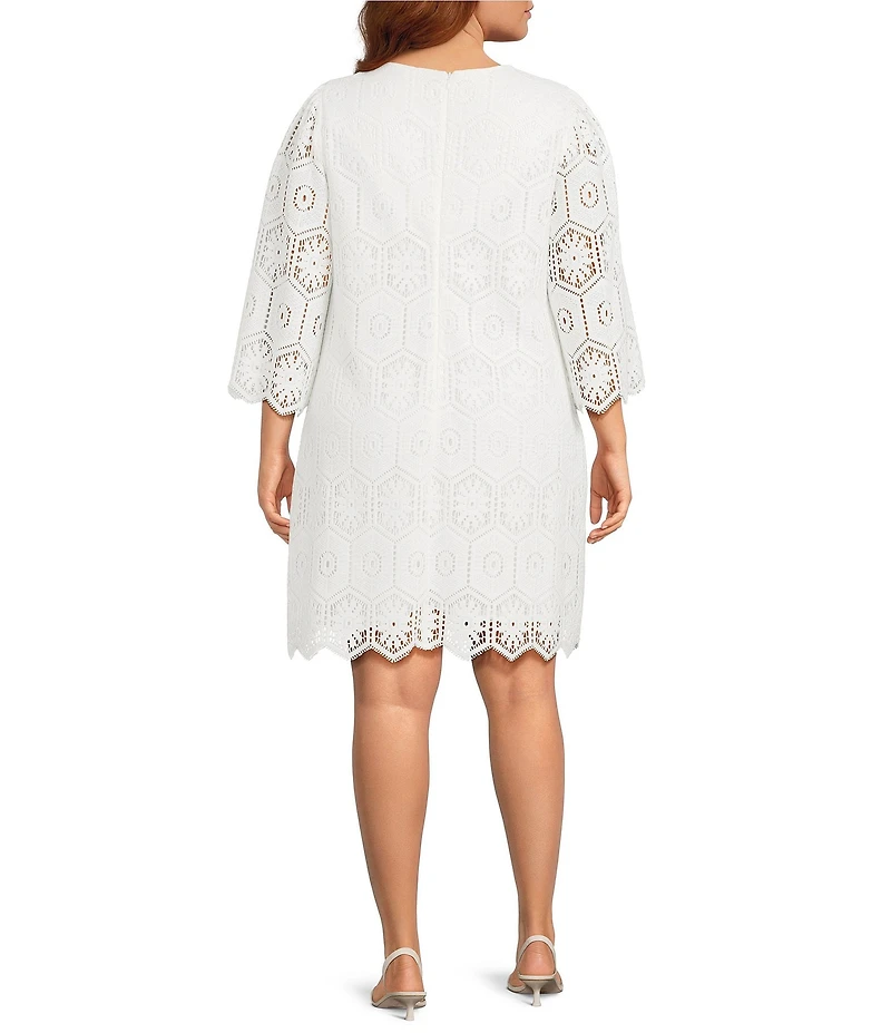 Jessica Howard Plus Size V-Neck Crochet Lace Bell Sleeve Shift Dress