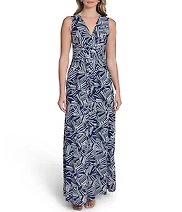 Jessica Howard Sleeveless Tuck Front Detail Long Dress