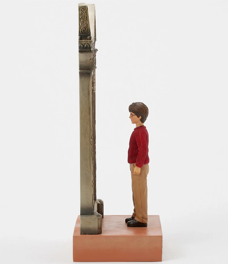 Jim Shore Harry Potter Collection Harry & Enchanted Mirror of Erised Figurine