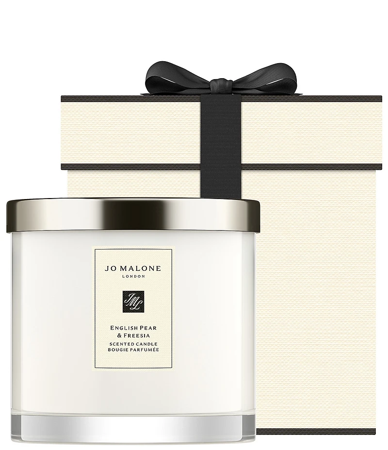 Jo Malone London English Pear & Freesia Deluxe Candle, 21.1-oz.