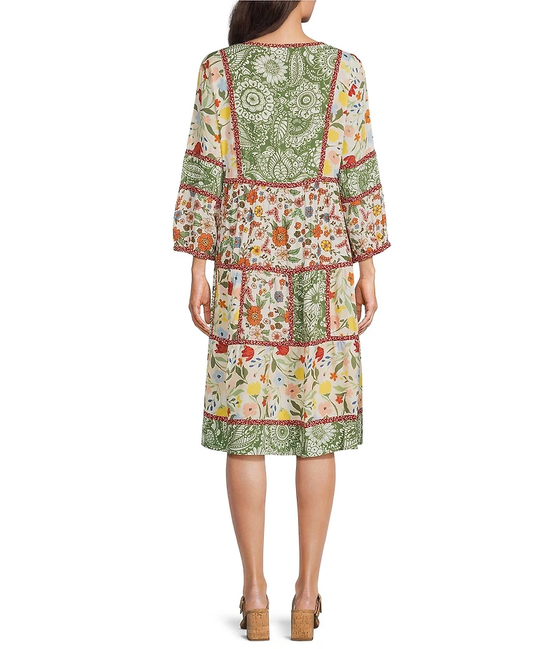 John Mark Mixed Floral V-Neck 3/4 Sleeve Shift Dress