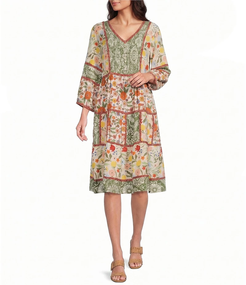 John Mark Petite Size Mixed Floral V-Neck 3/4 Sleeve Shift Dress