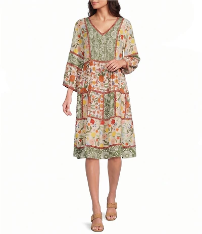 John Mark Petite Size Mixed Floral V-Neck 3/4 Sleeve Shift Dress