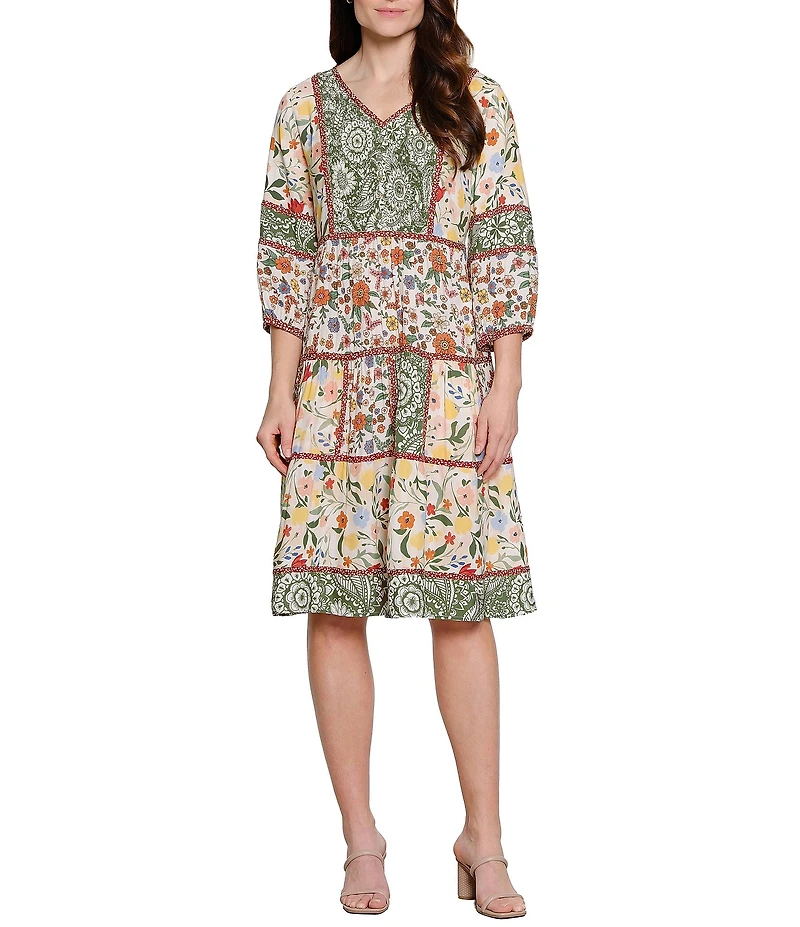 John Mark Petite Size Mixed Floral V-Neck 3/4 Sleeve Shift Dress
