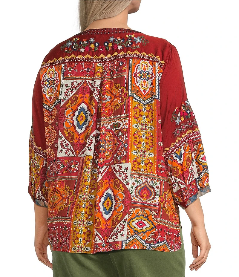 John Mark Plus Size Embroidered Multi Patch Split V-Neck 3/4 Sleeve Hi-Low Hem Tunic