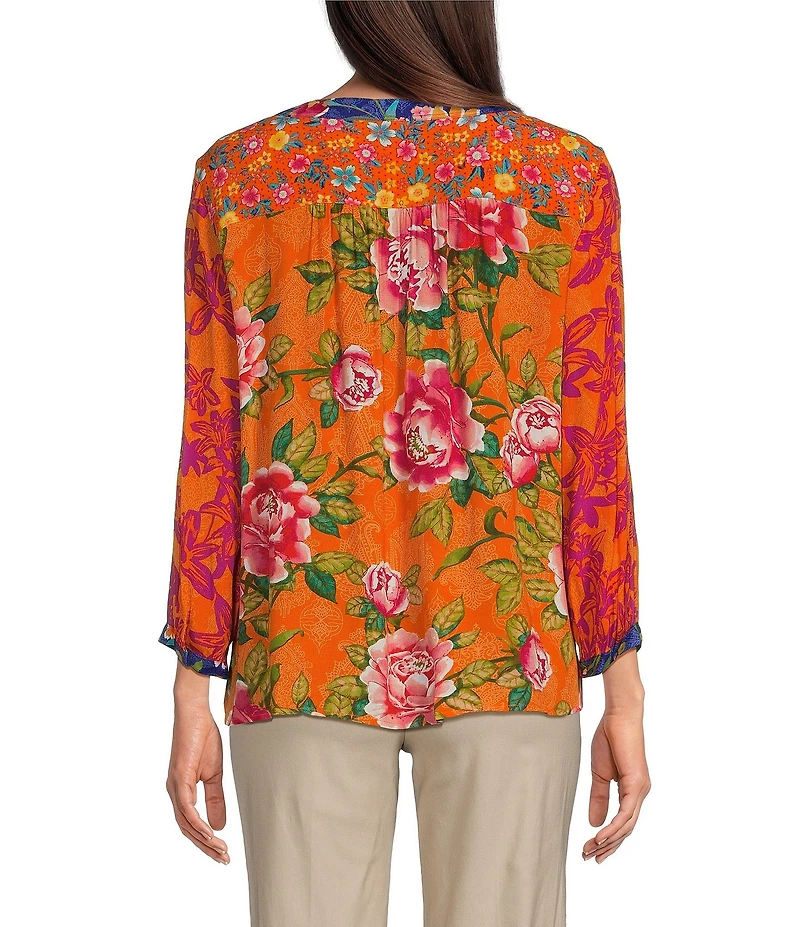 John Mark Printed Split V-Neck 3/4 Sleeve Button Front Blouse