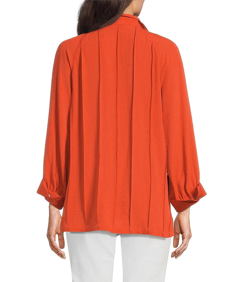 John Mark Wire Collar Split V-Neck 3/4 Sleeve Pintuck Detail Top