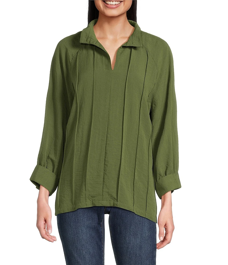 John Mark Wire Collar Split V-Neck 3/4 Sleeve Pintuck Detail Top
