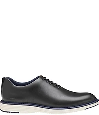 Johnston & Murphy Men's Upton One Piece Perforated Leather Plain Toe Oxfords