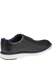 Johnston & Murphy Men's Upton One Piece Perforated Leather Plain Toe Oxfords