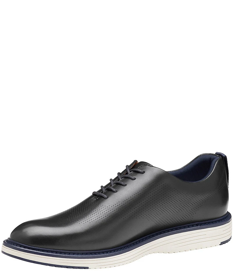 Johnston & Murphy Men's Upton One Piece Perforated Leather Plain Toe Oxfords