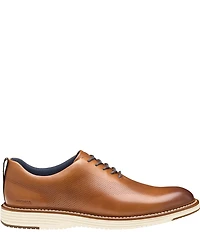 Johnston & Murphy Men's Upton One Piece Perforated Leather Plain Toe Oxfords