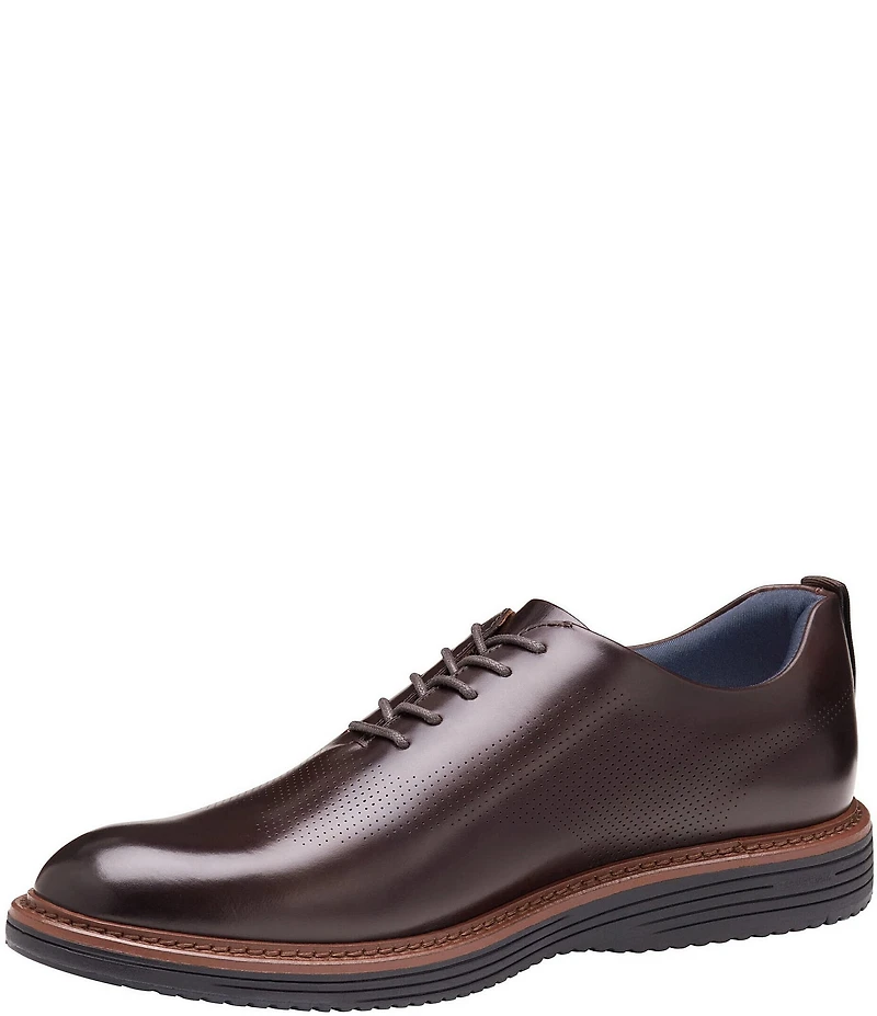 Johnston & Murphy Men's Upton One Piece Perforated Leather Plain Toe Oxfords