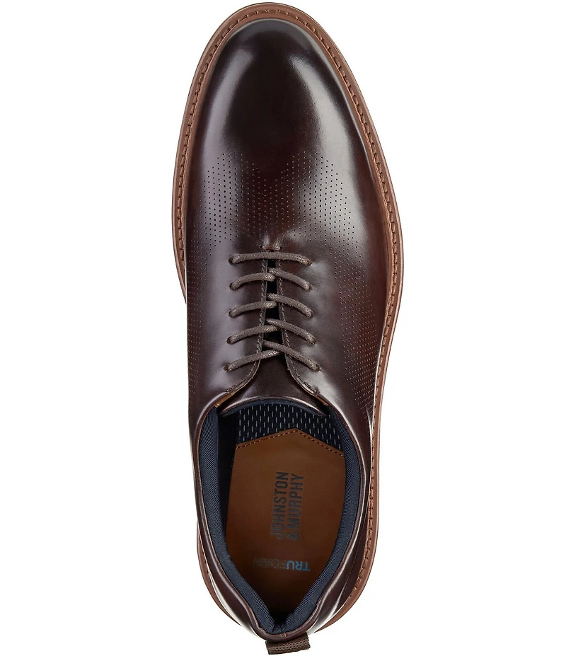 Johnston & Murphy Men's Upton One Piece Perforated Leather Plain Toe Oxfords