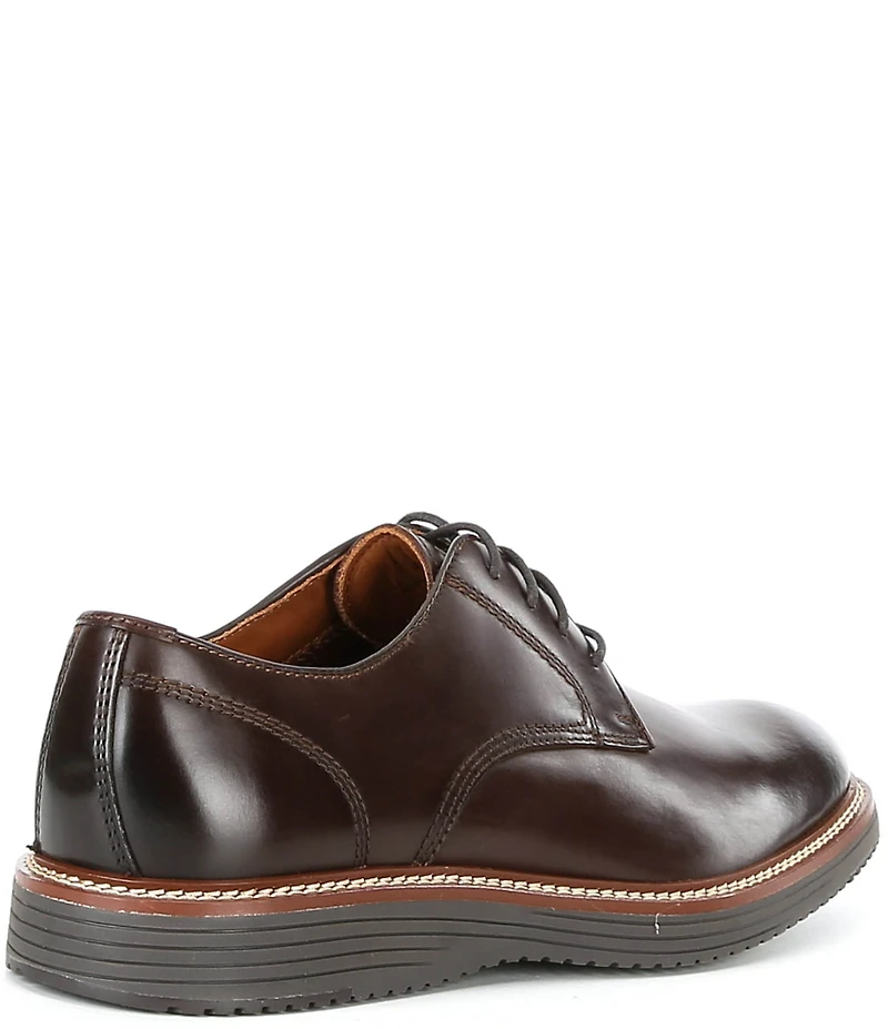 Johnston & Murphy Men's Upton Oiled Leather Plain Toe Leather Oxfords