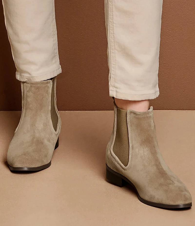 Johnston & Murphy Women's Tinsley Suede Chelsea Booties