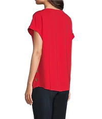 Jones New York Crepe Crew Neck Short Sleeve Side Button Detail Blouse