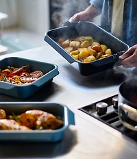 Joseph Joseph Nest™ Oven Non-Stick Large Dark Blue Roasting Pan