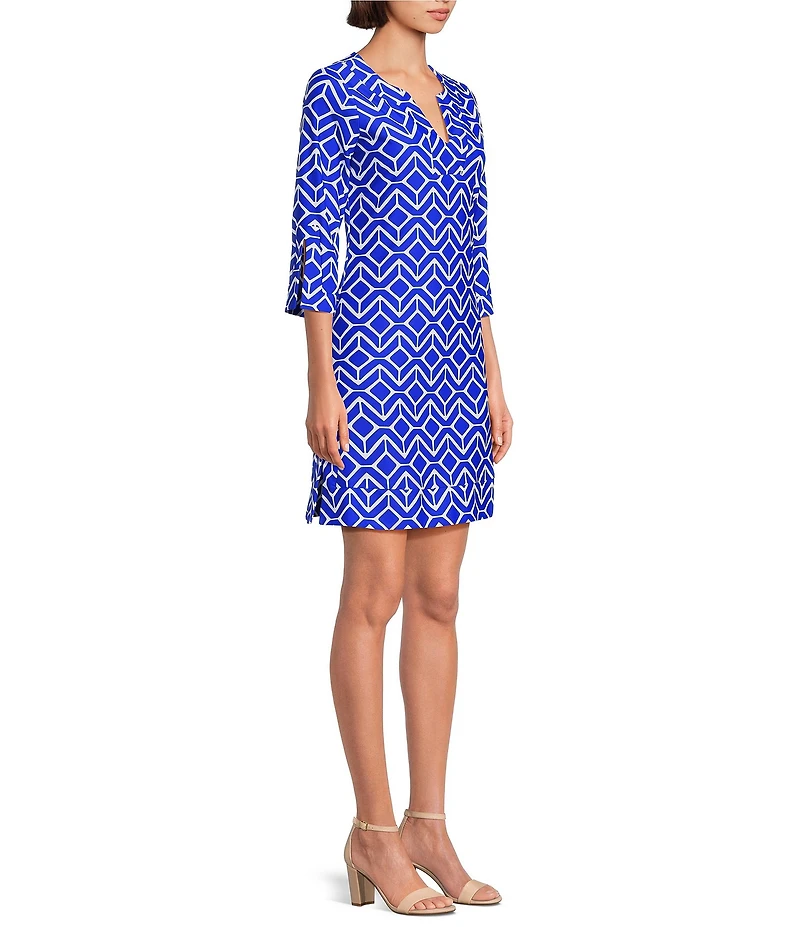 Jude Connally Megan Sail Geo Print Jude Cloth Stretch Knit 3/4 Sleeve Split V-Neck Shift Dress