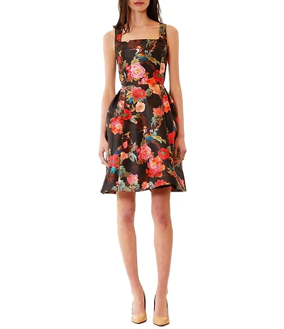 Julia Jordan Sleeveless Gown Scoop Neckline