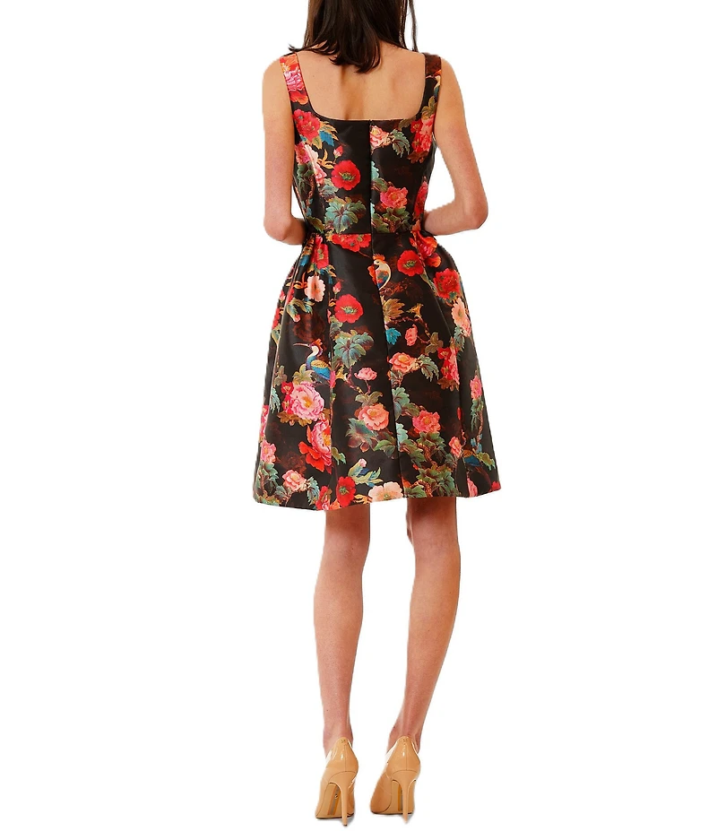 Julia Jordan Sleeveless Gown Scoop Neckline