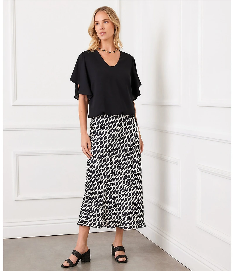 Karen Kane Petite Size Silky Crepe V-Neck Short Sleeve Top