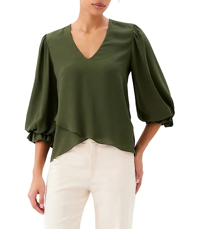 Karen Kane Petite Size Silky Crepe V-Neck 3/4 Flared Sleeve Asymmetric Hem Top