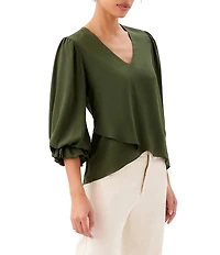 Karen Kane Petite Size Silky Crepe V-Neck 3/4 Flared Sleeve Asymmetric Hem Top