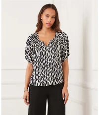 Karen Kane Satin Wavy Stripe Scoop Neck Short Raglan Sleeve Button Front Blouse