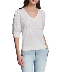 KARL LAGERFELD PARIS Knit Print V-Neck Short Sleeve Top