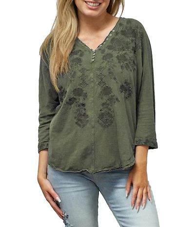 Karyn Seo Lanna Tonal Embroidered Button V-Neck Henley 3/4 Dolman Sleeve Top