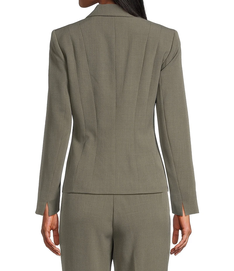 Kasper Petite Size Stretch Crepe Notch Lapel Neckline Long Sleeve Blazer