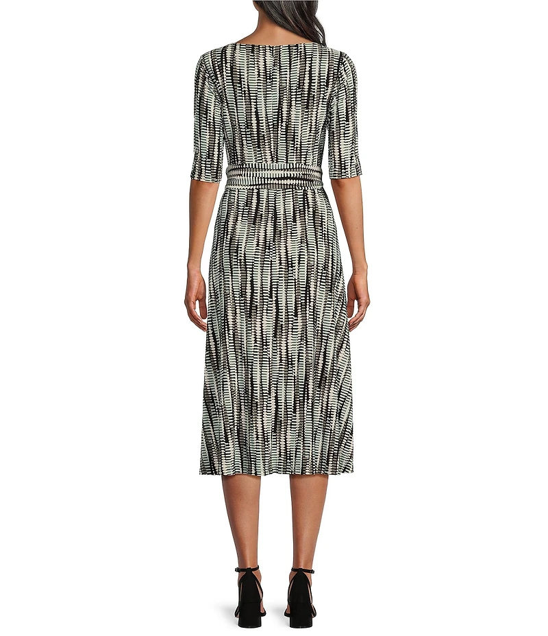 Kasper Petite Size Stretch Crew Neckline Short Sleeve Midi Dress