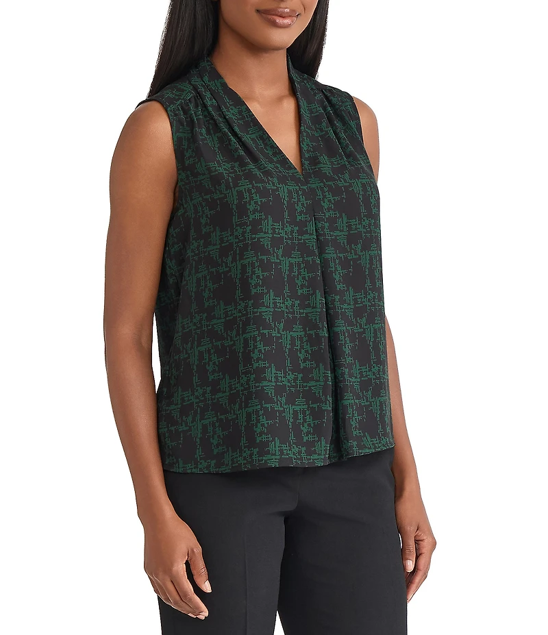 Kasper Petite V-Neck Print Crepe To Sheen Sleeveless Top