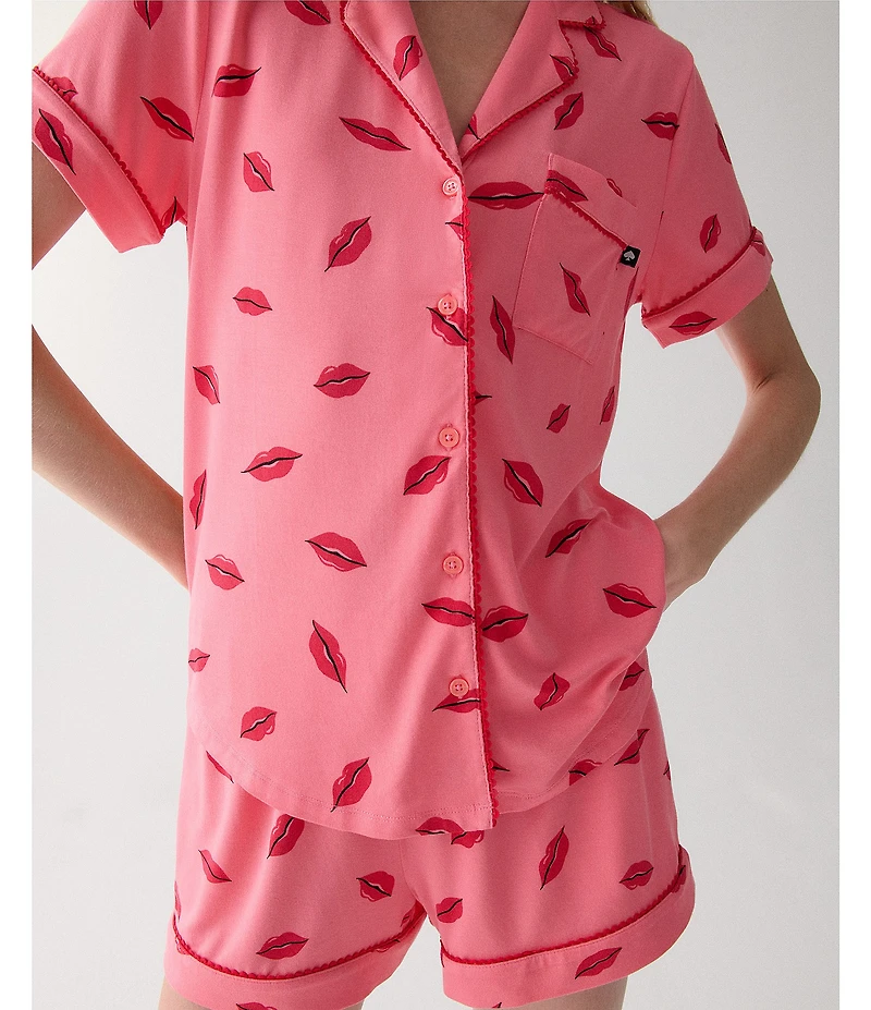 kate spade new york Thousand Kisses Valentine's Day Print Short Sleeve Notch Collar Knit Shorty Pajama Set