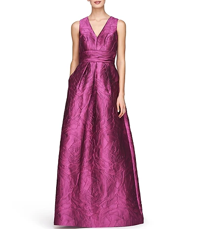 Kay Unger Jacquard V-Neck Sleeveless Pleated Gown