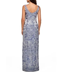Kay Unger Sleeveless Jacquard Column Gown