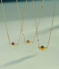 Kendra Scott Anya Flower Short Pendant Necklace