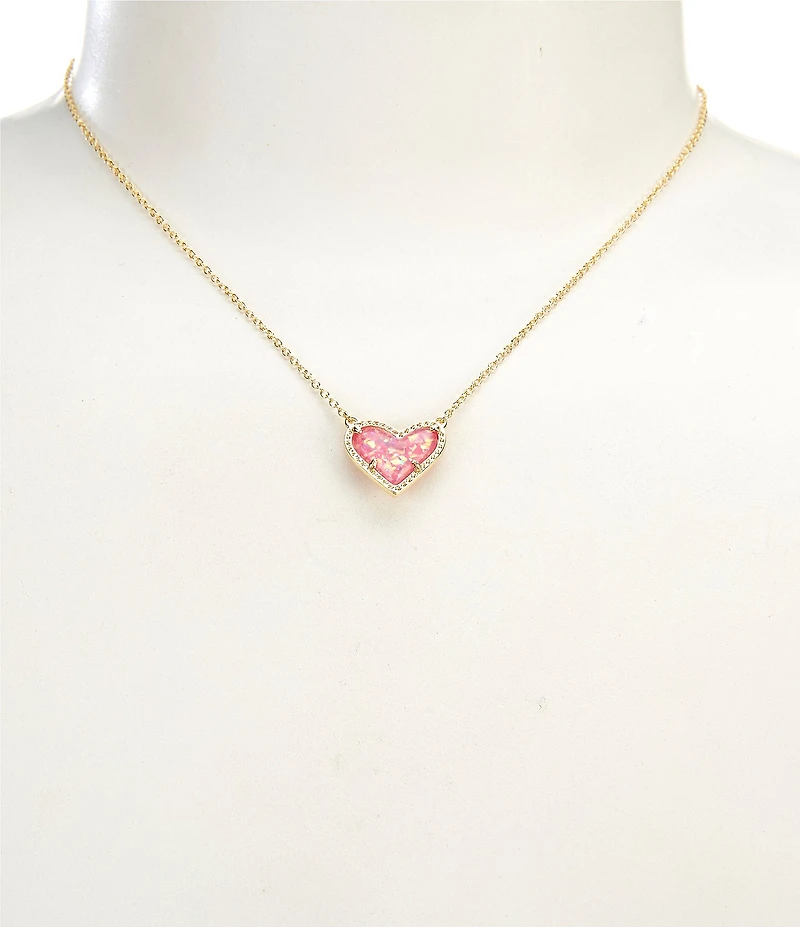 Kendra Scott Ari Heart Glass Gold Short Pendant Necklace