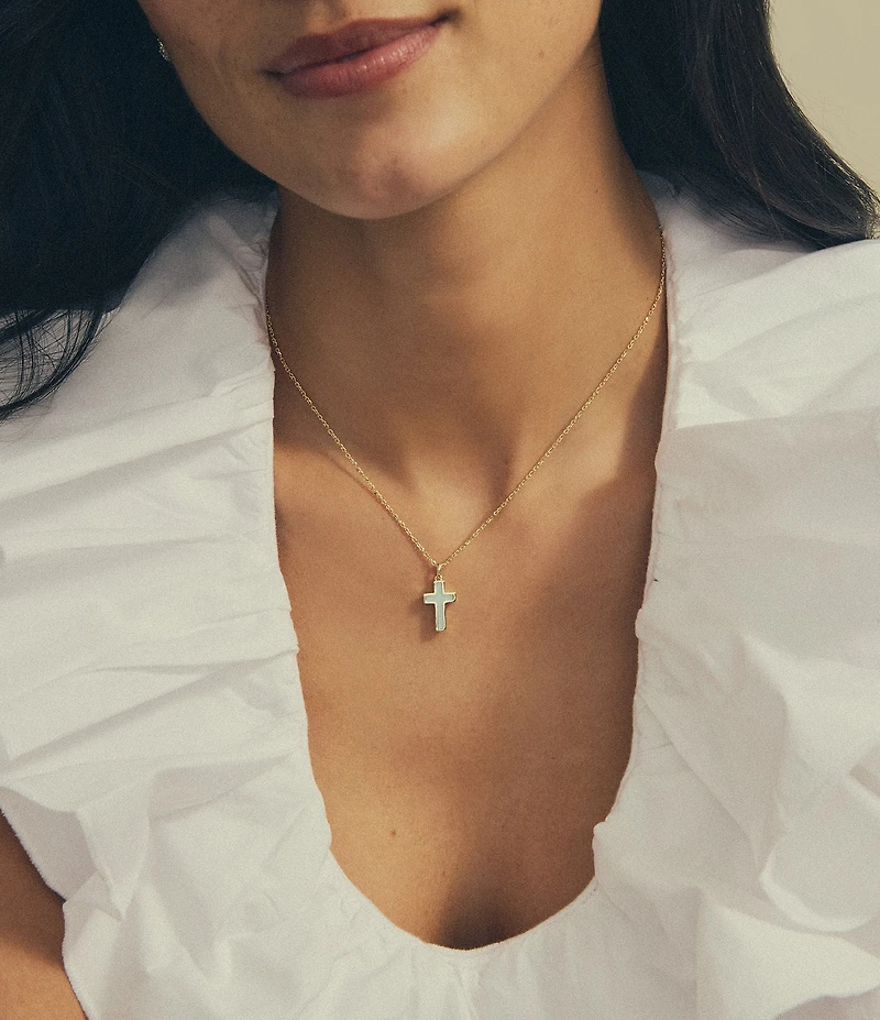 Kendra Scott Cross Short Pendant Necklace