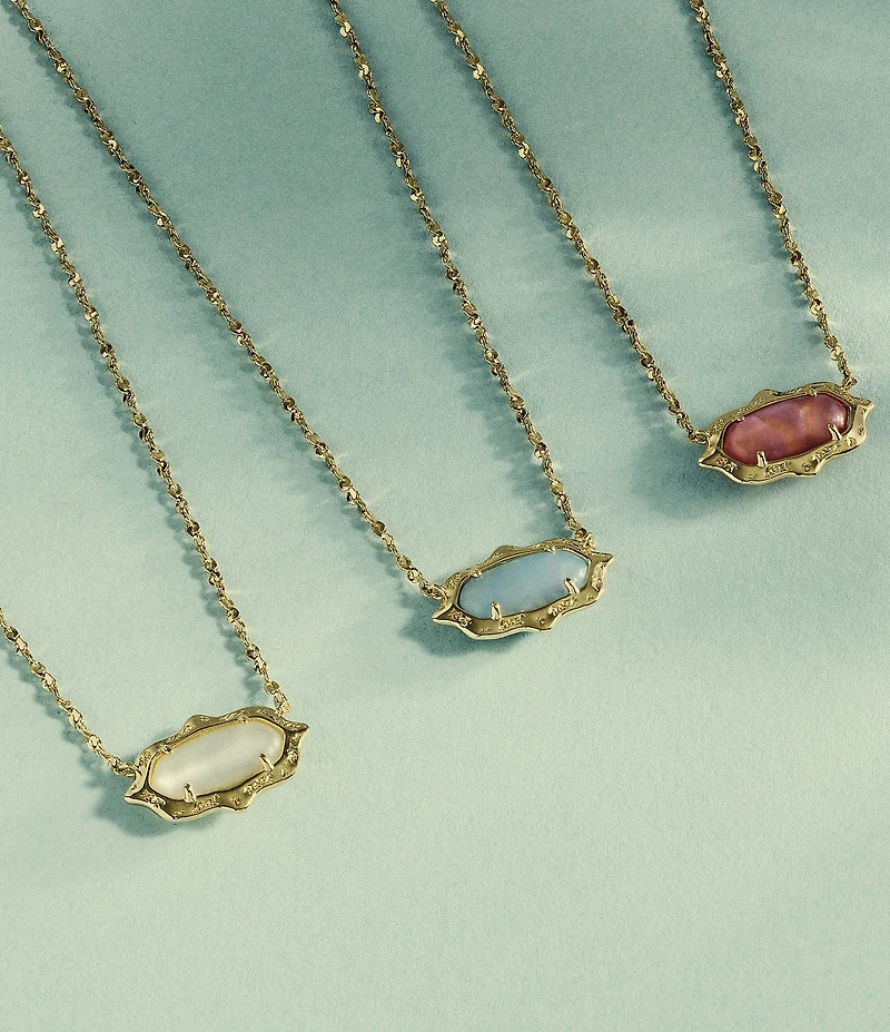 Kendra Scott Elisa Scallop Frame Short Pendant Necklace