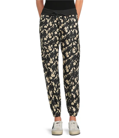 Kinesis Floral Fog Woven Printed Ankle Joggers