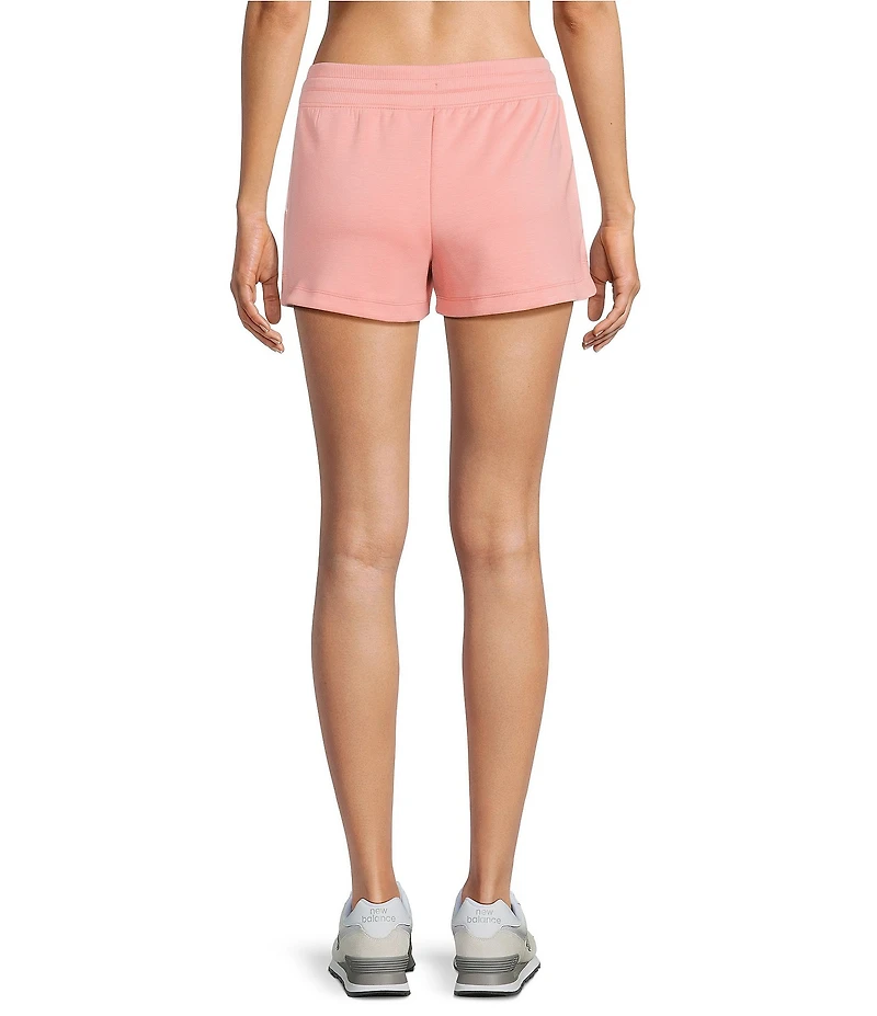 Kinesis Mid-Rise Contrast Piping Shorts