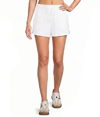 Kinesis Mid-Rise Contrast Piping Shorts