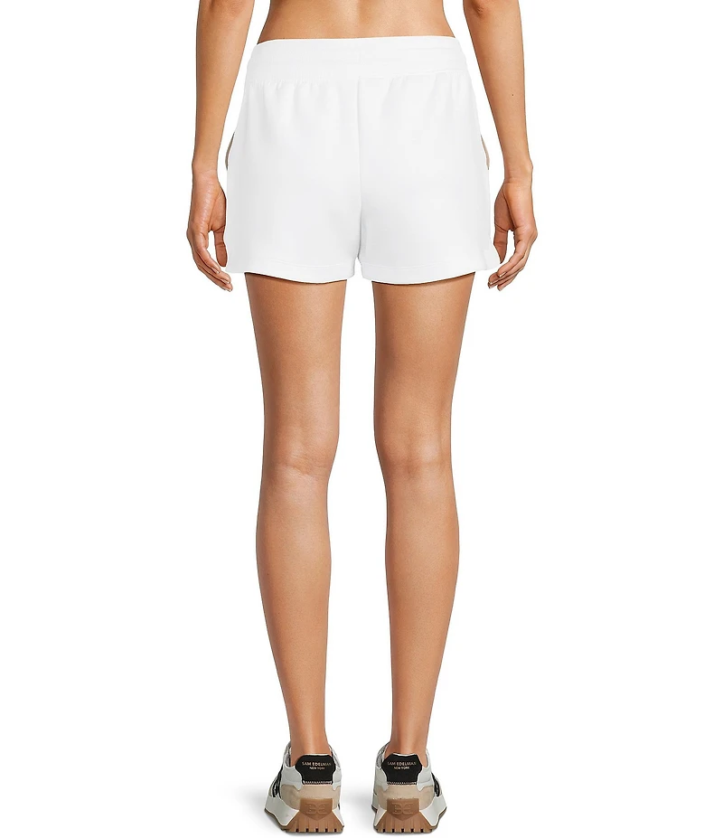 Kinesis Mid-Rise Contrast Piping Shorts