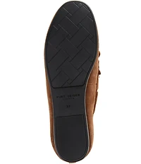Kurt Geiger London Eagle Bow Tie Gold Ornament Boat Moccasins