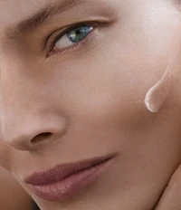 La Mer Genaissance de la Mer The Serum Essence