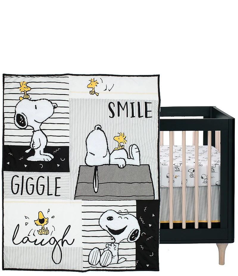 Lambs & Ivy Classic Snoopy 3-Piece Nursey Baby Crib Bedding Set